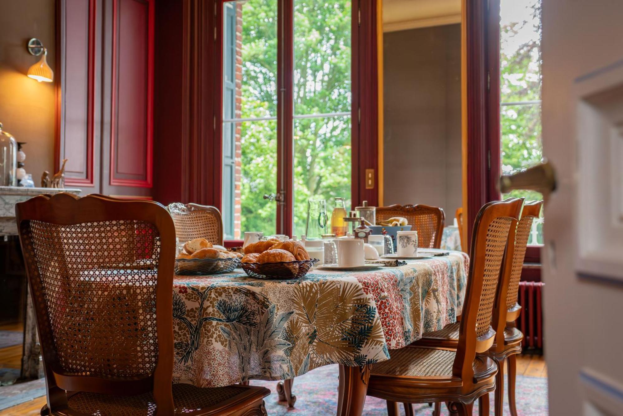 Mille Et Une Feuilles Saint-Martin-Lez-Tatinghem 外观 照片